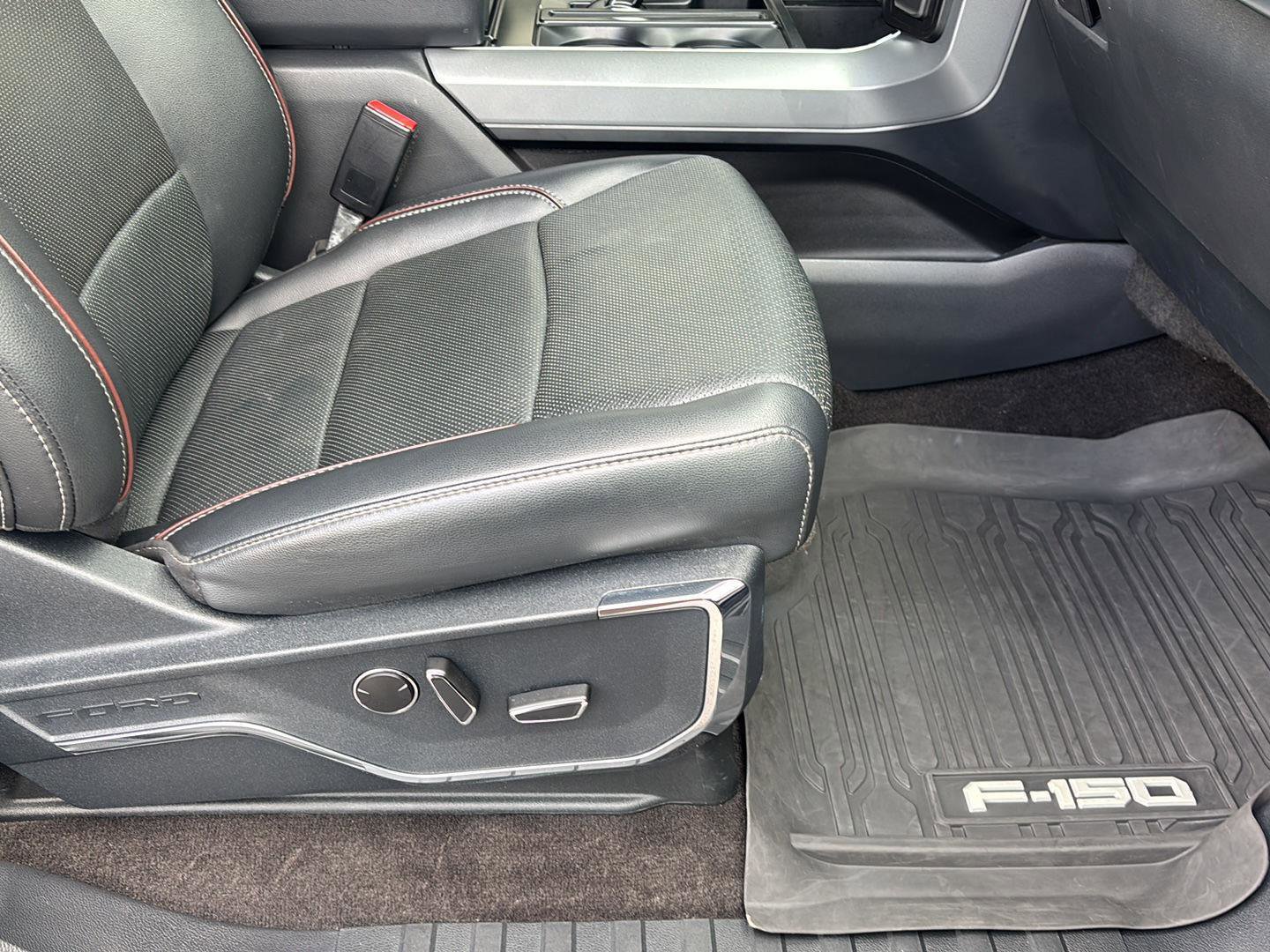 Used 2021 Ford F150 Lariat AWD/4WD image 21