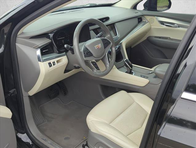 Used 2018 Cadillac XT5 Premium Luxury FWD image 11