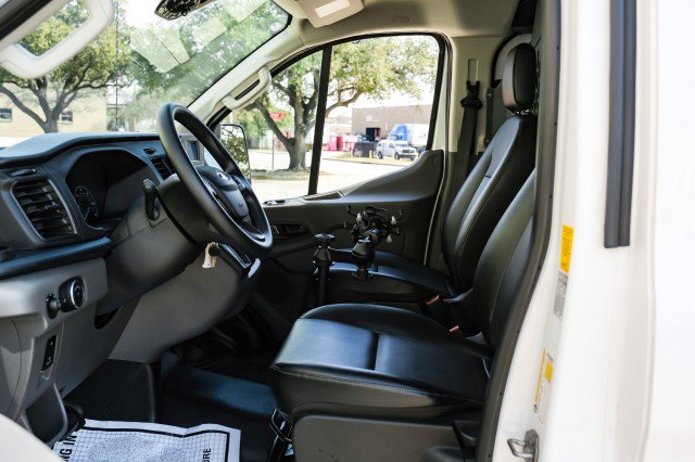 Used 2024 Ford Transit 250 Low Roof image 3