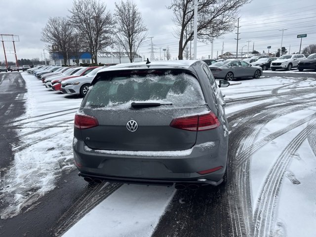 Used 2018 Volkswagen Golf R 4-Door image 18