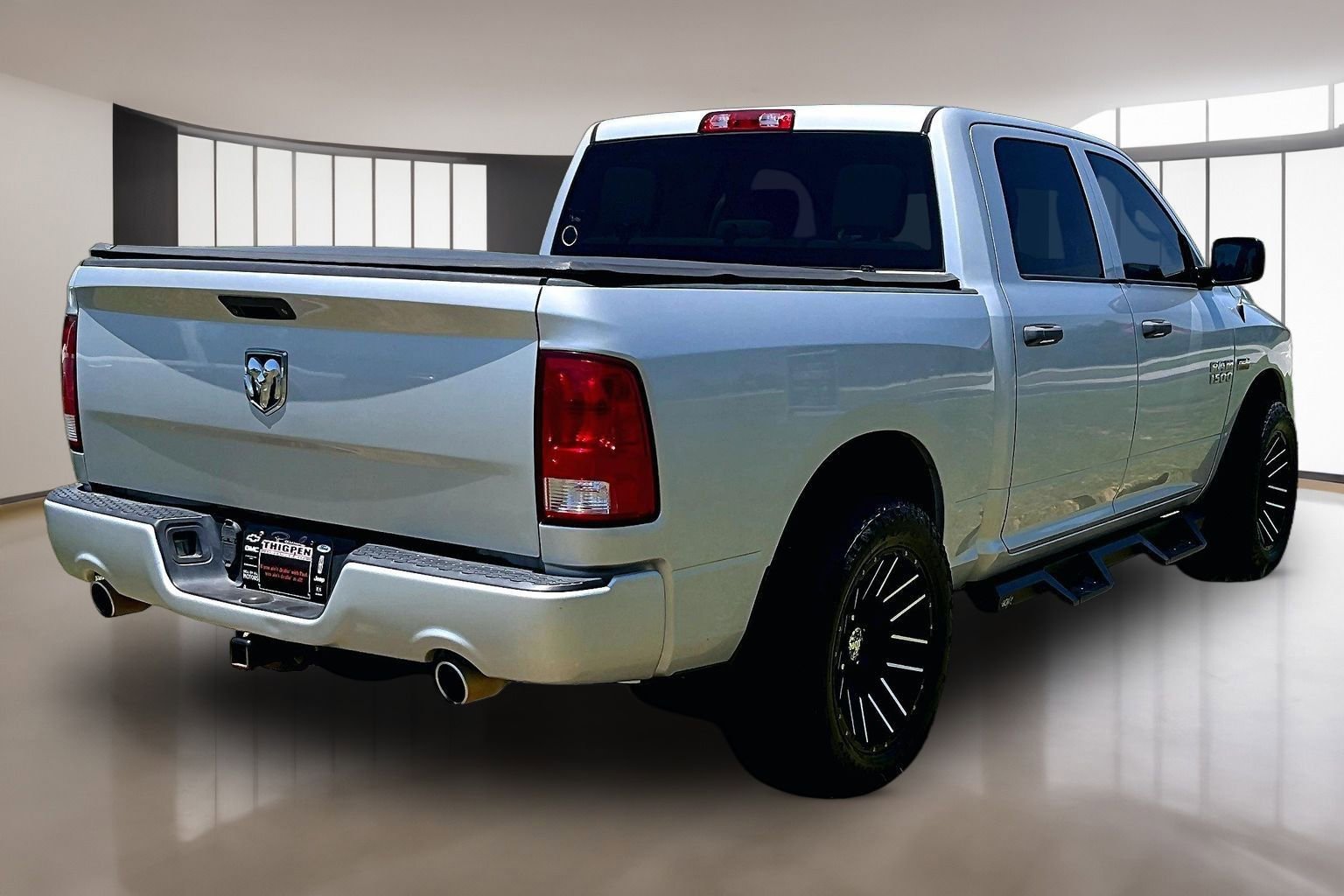 Used 2018 RAM 1500 Express w/ Express Value Package RWD image 6