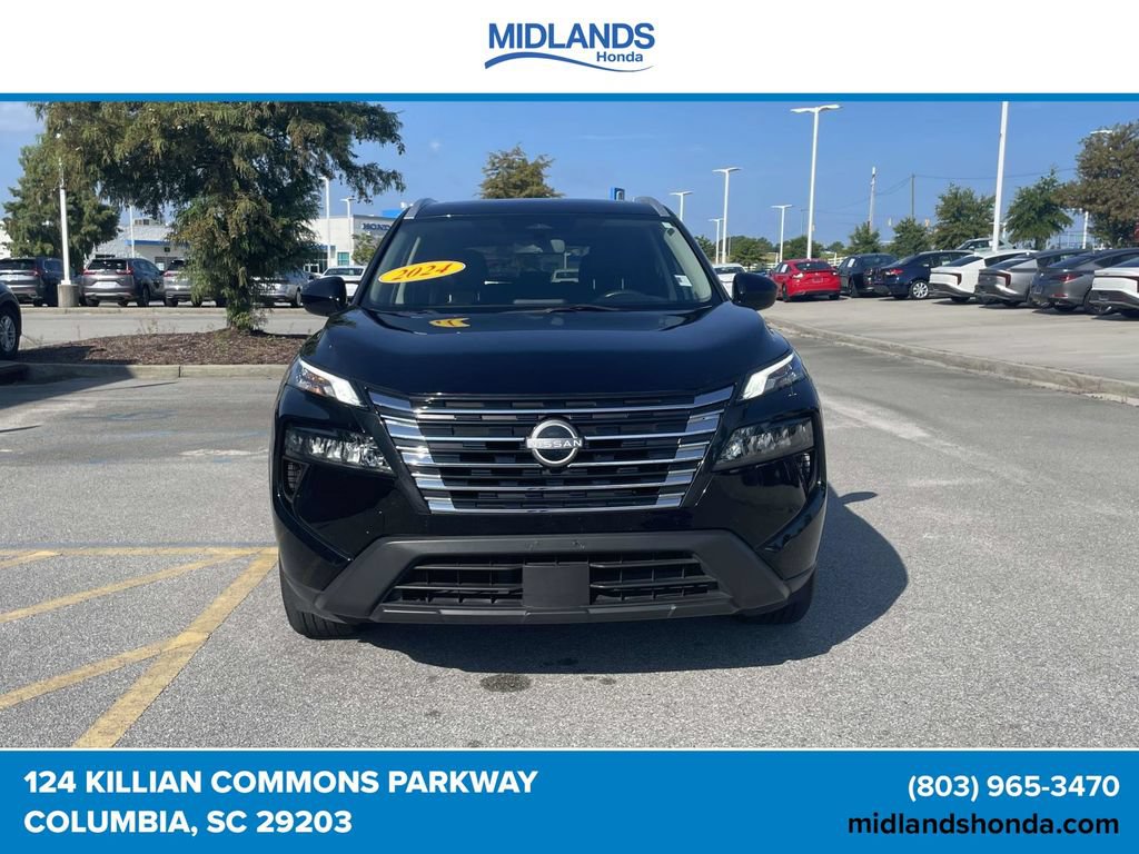 Used 2024 Nissan Rogue SV w/ SV Premium Package FWD image 2