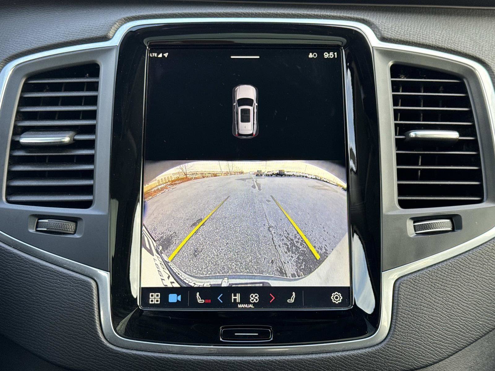 Used 2024 Volvo XC90 B5 Core w/ Protection Package Premier image 5