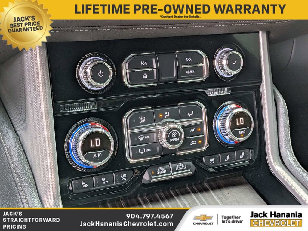 Used 2021 GMC Yukon XL Denali w/ Denali Premium Package image 24