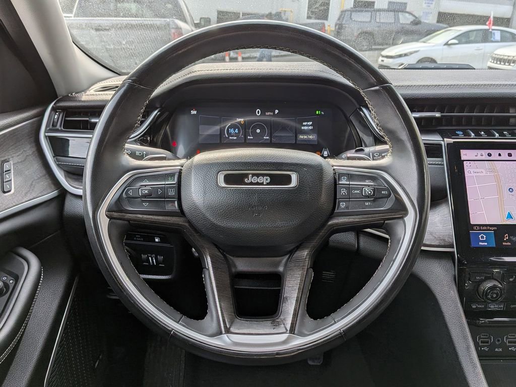 Used 2023 Jeep Grand Cherokee 30th Anniversary image 14