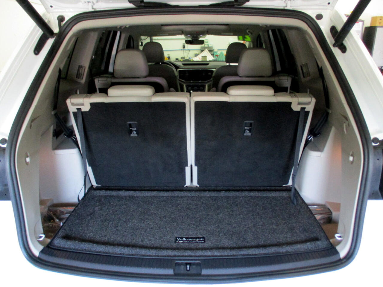 Used 2021 Volkswagen Atlas SEL Premium image 18