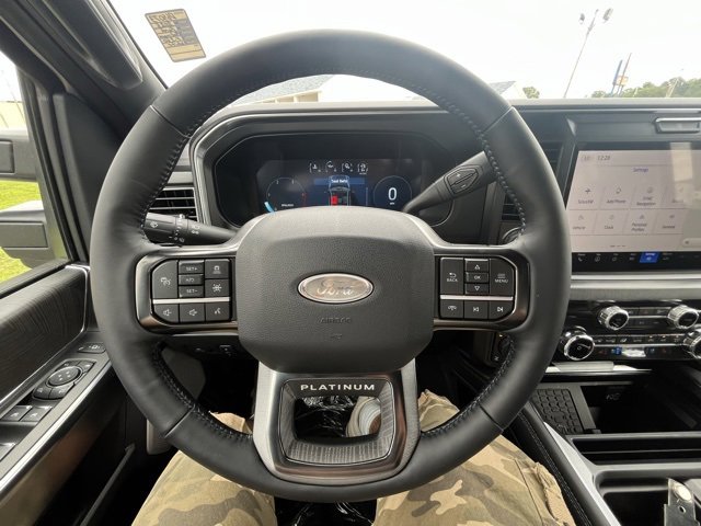 New 2025 Ford F250 Platinum image 14