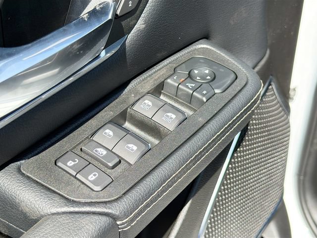 New 2026 RAM 1500 Laramie AWD/4WD image 17