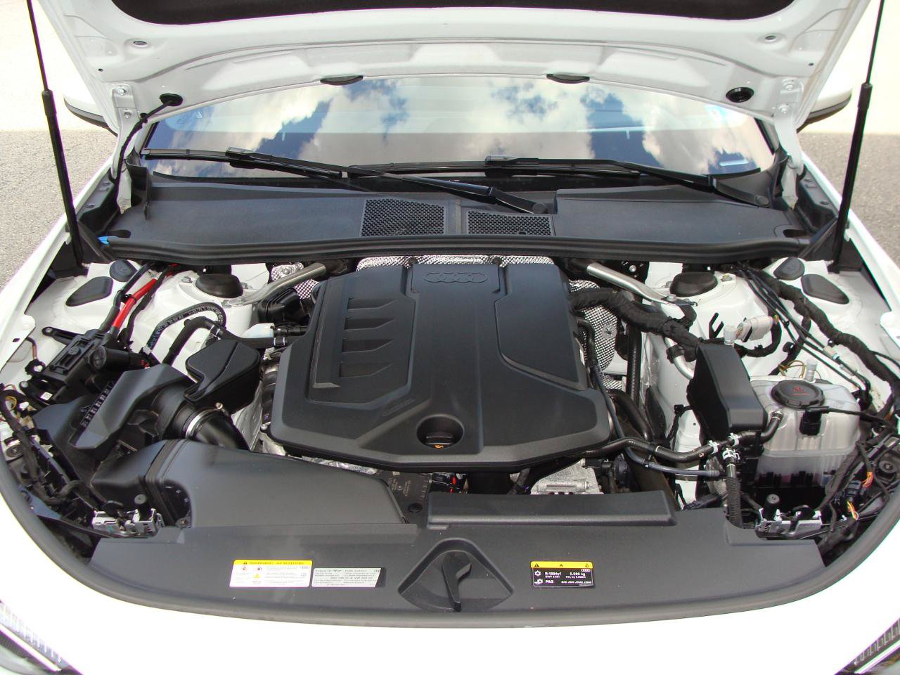 Used 2025 Audi A5 2.0T Premium Plus w/ Premium Plus AWD/4WD image 23