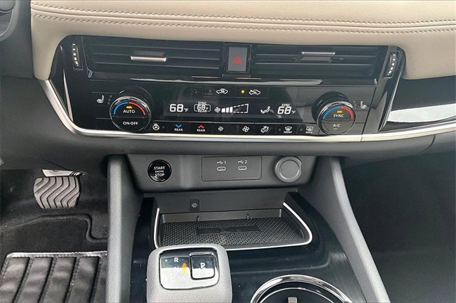 Certified 2025 Nissan Rogue SL w/ SL Premium Package image 26