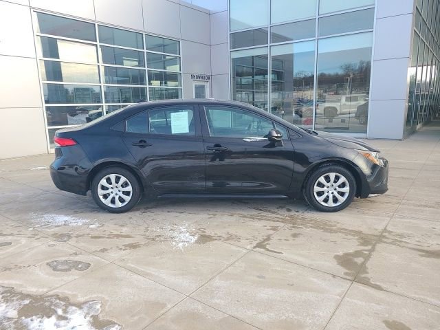 Used 2024 Toyota Corolla LE image 8