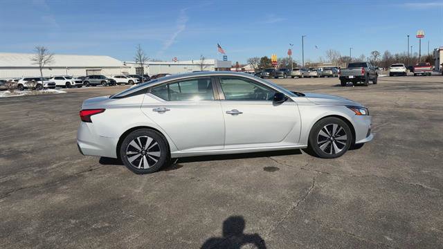 Used 2021 Nissan Altima 2.5 SV image 9