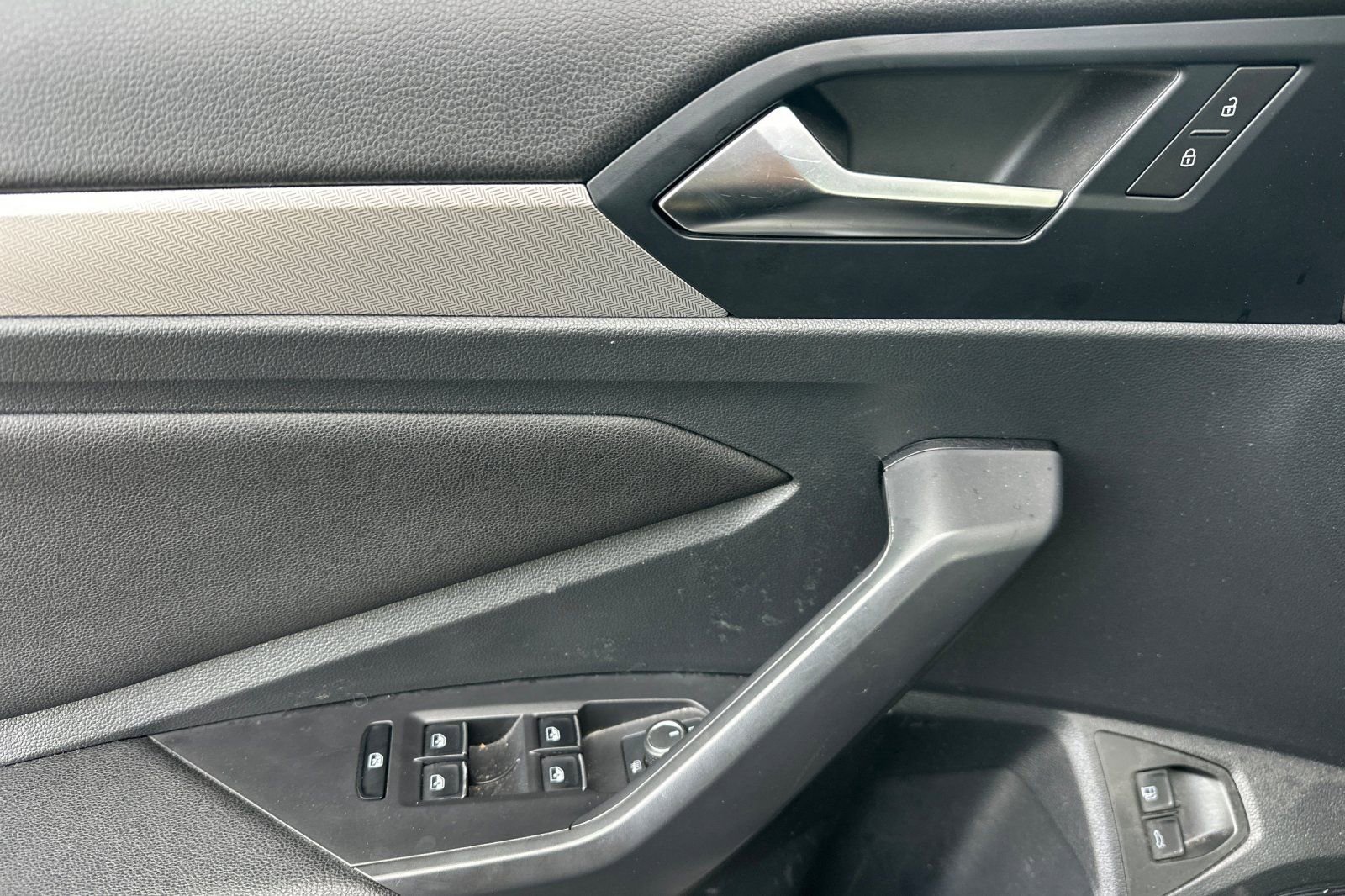 Used 2024 Volkswagen Jetta S FWD image 7
