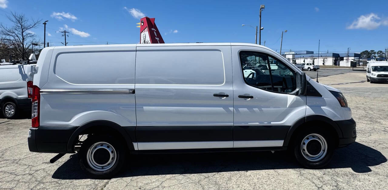 Used 2022 Ford Transit 150 350 3dr SWB Medium Roof Cargo image 9
