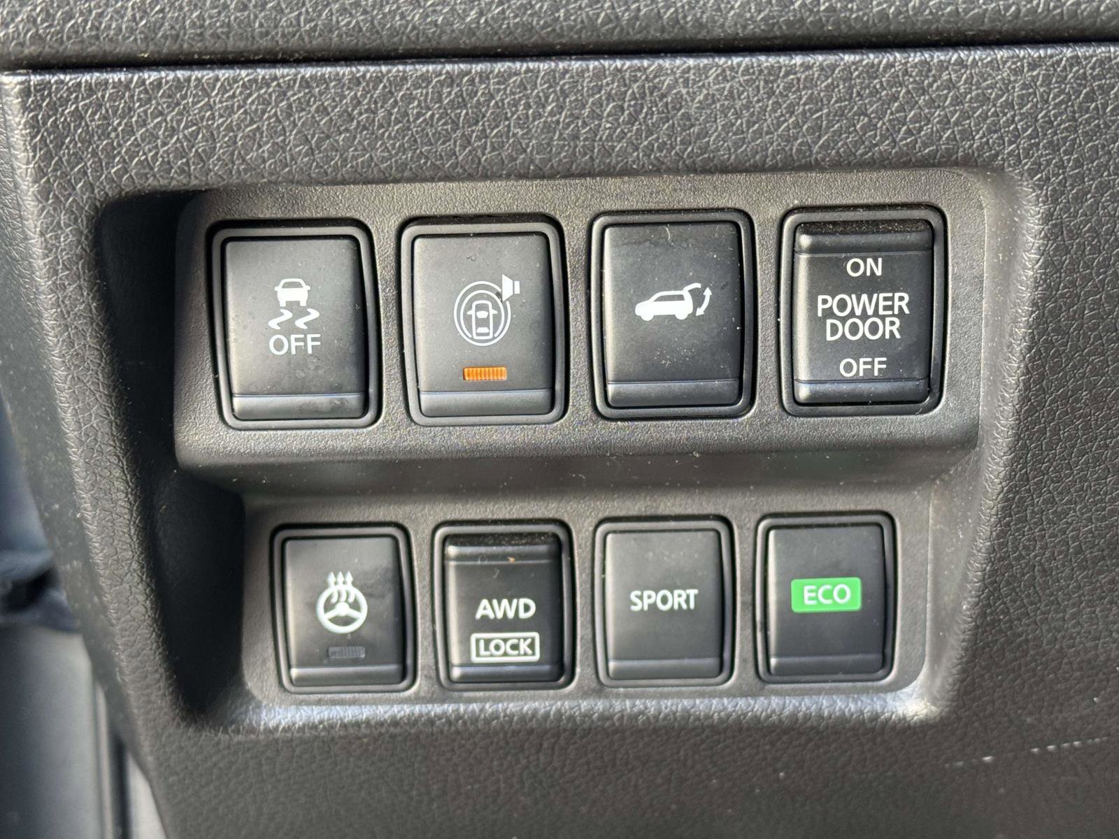 Used 2017 Nissan Rogue SL AWD/4WD image 16