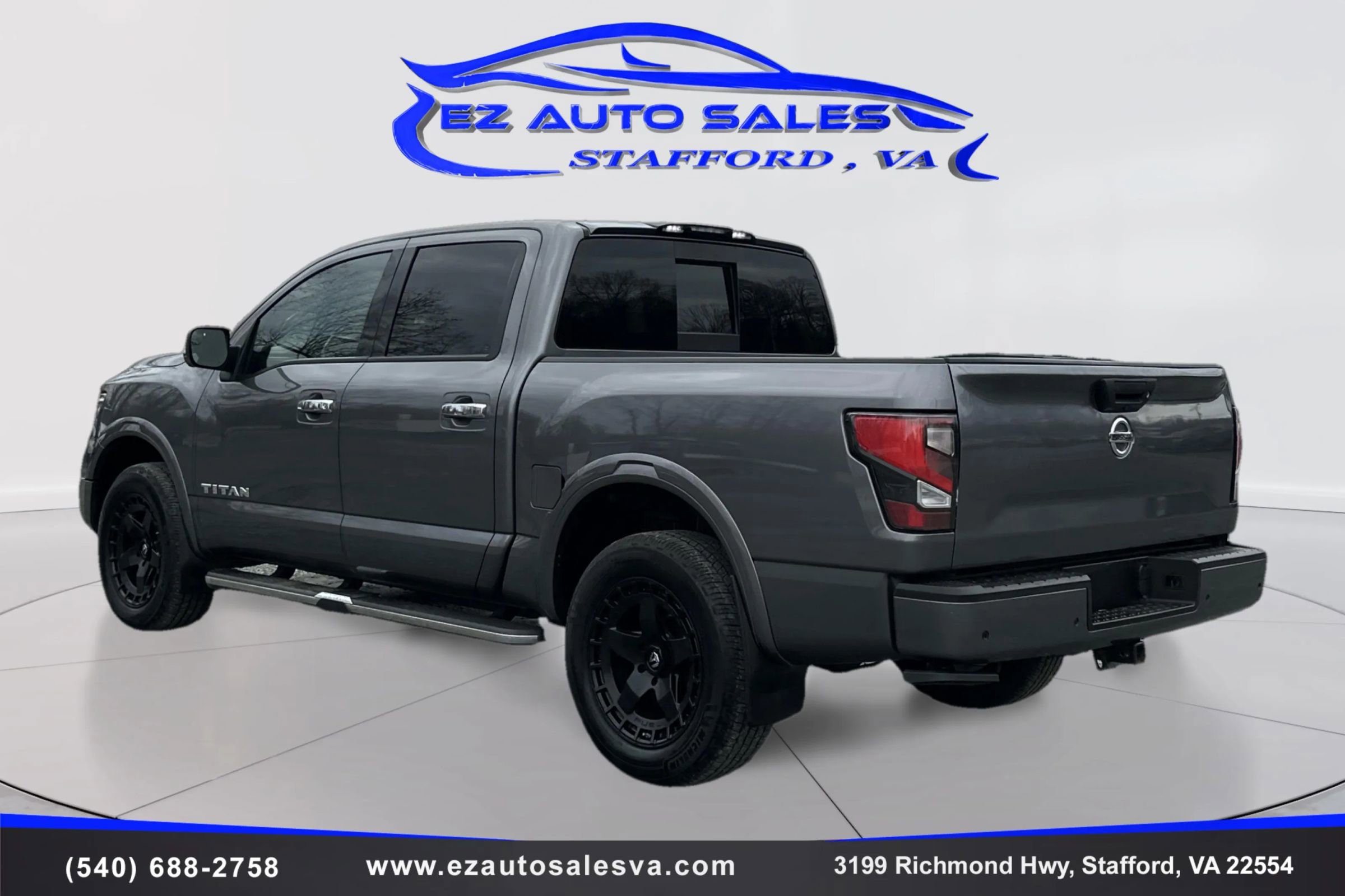 Used 2021 Nissan Titan Platinum Reserve w/ Moonroof Package image 7