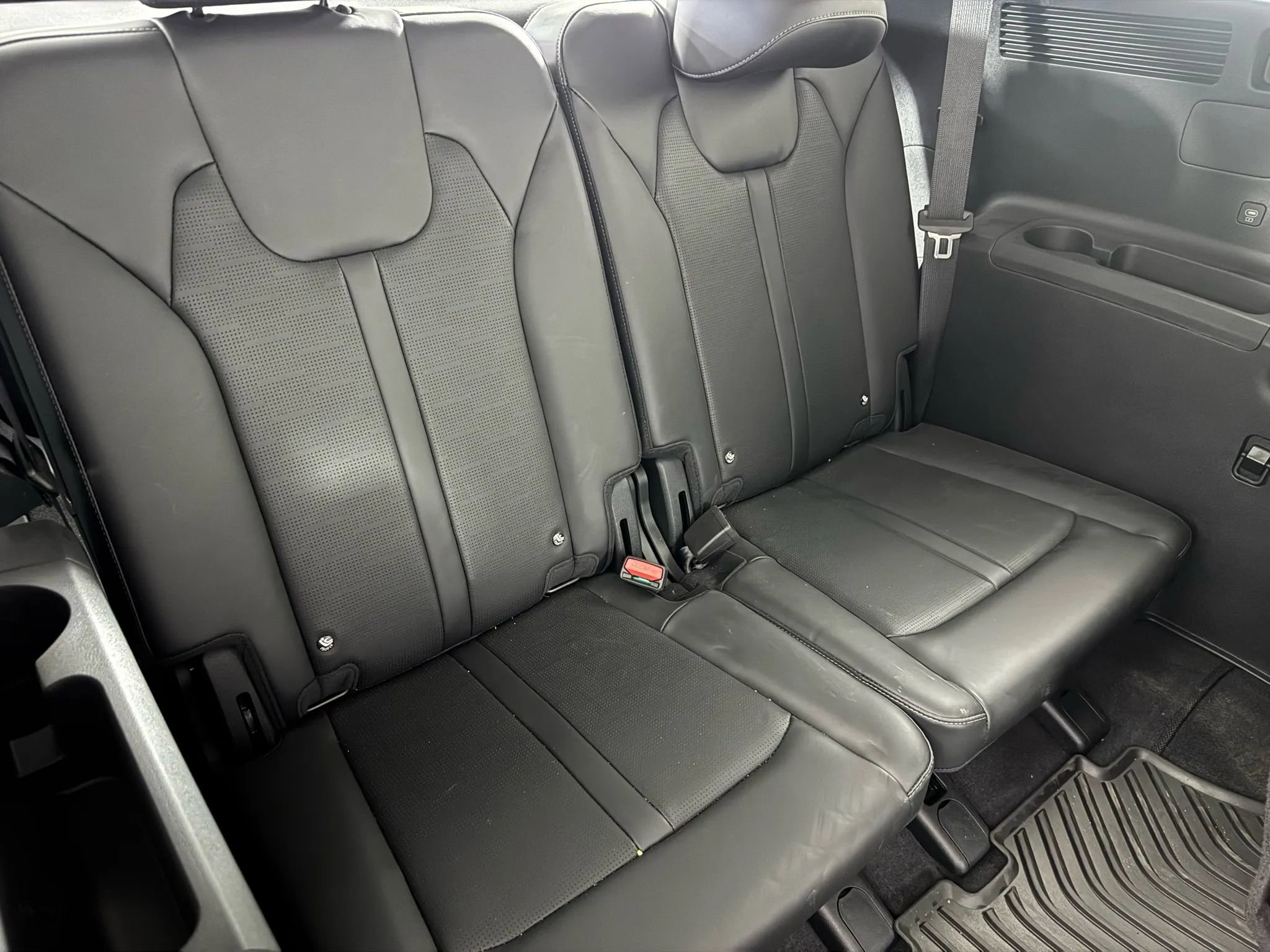 Used 2025 Kia Sorento SX image 42