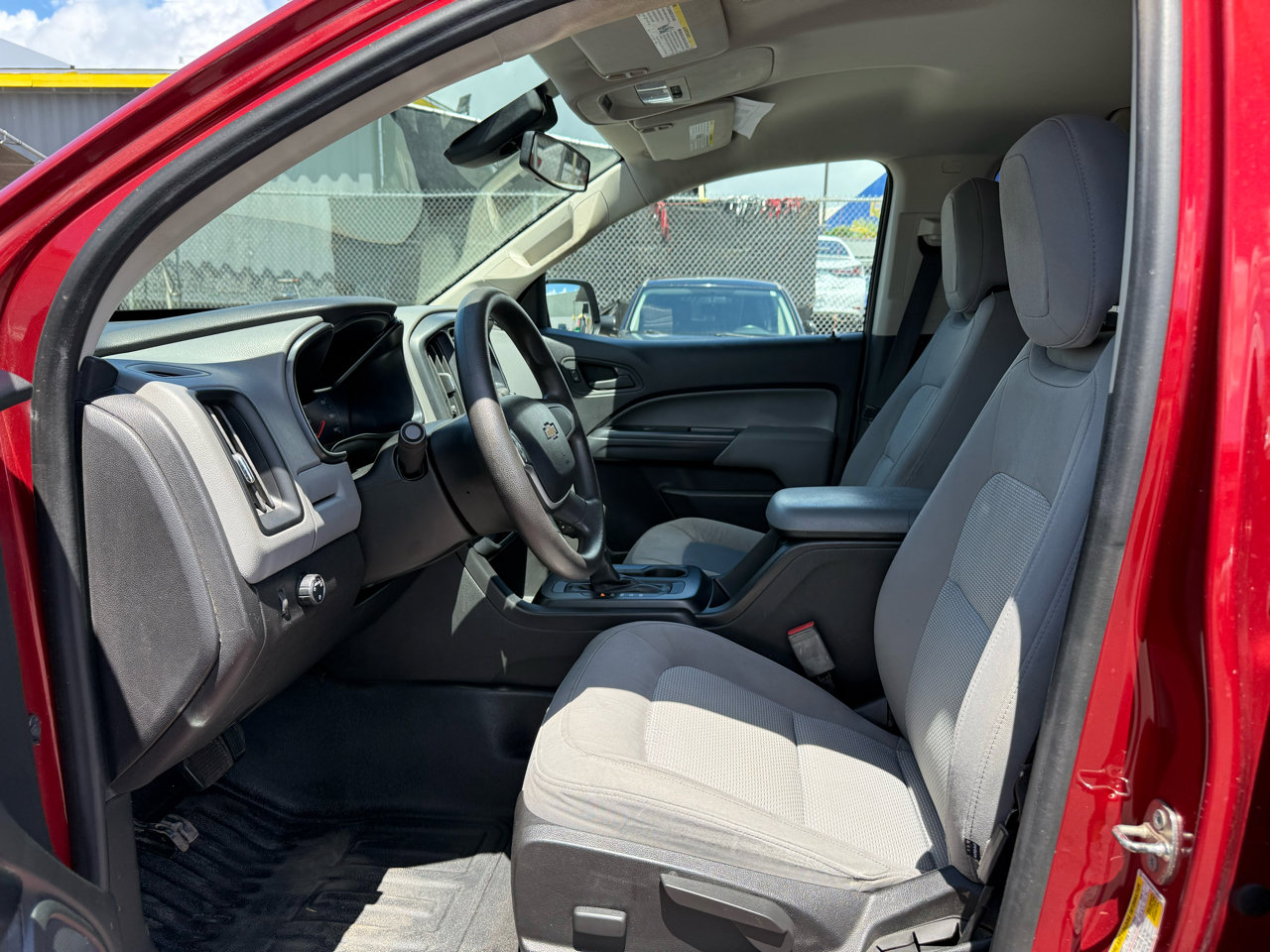 Used 2015 Chevrolet Colorado W/T w/ WT Convenience Package image 9