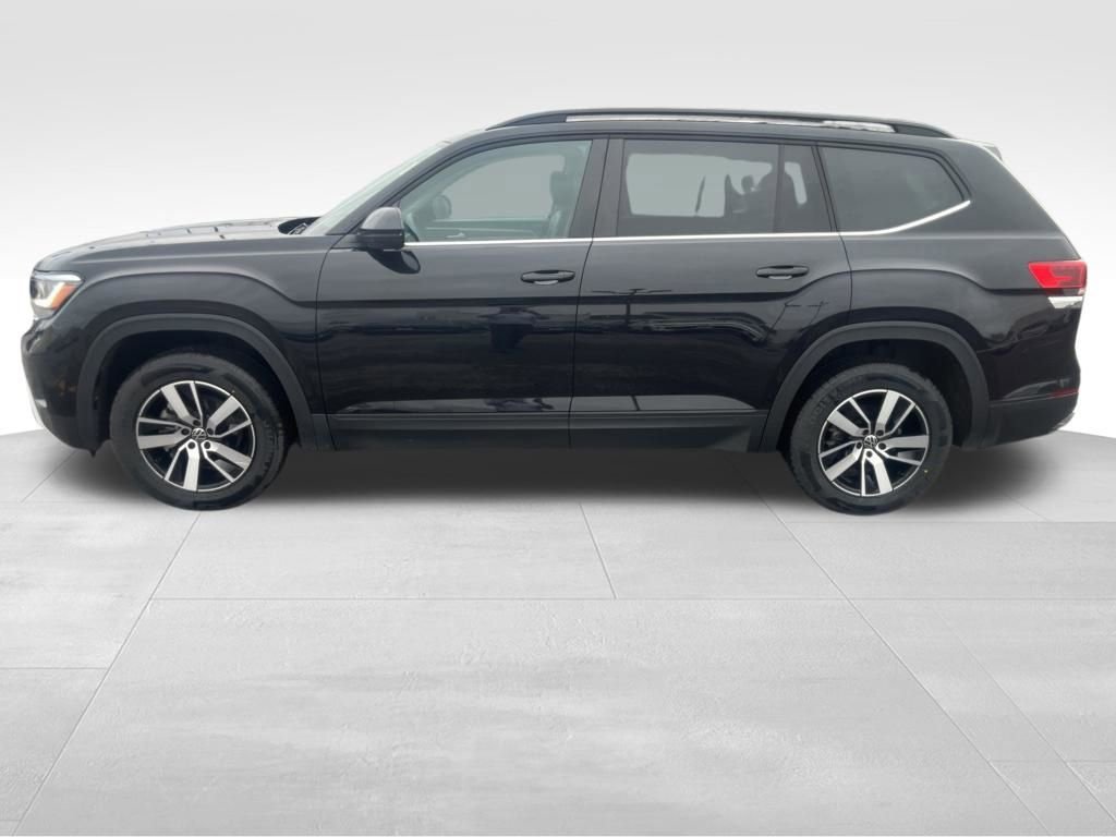 Used 2023 Volkswagen Atlas SE image 3