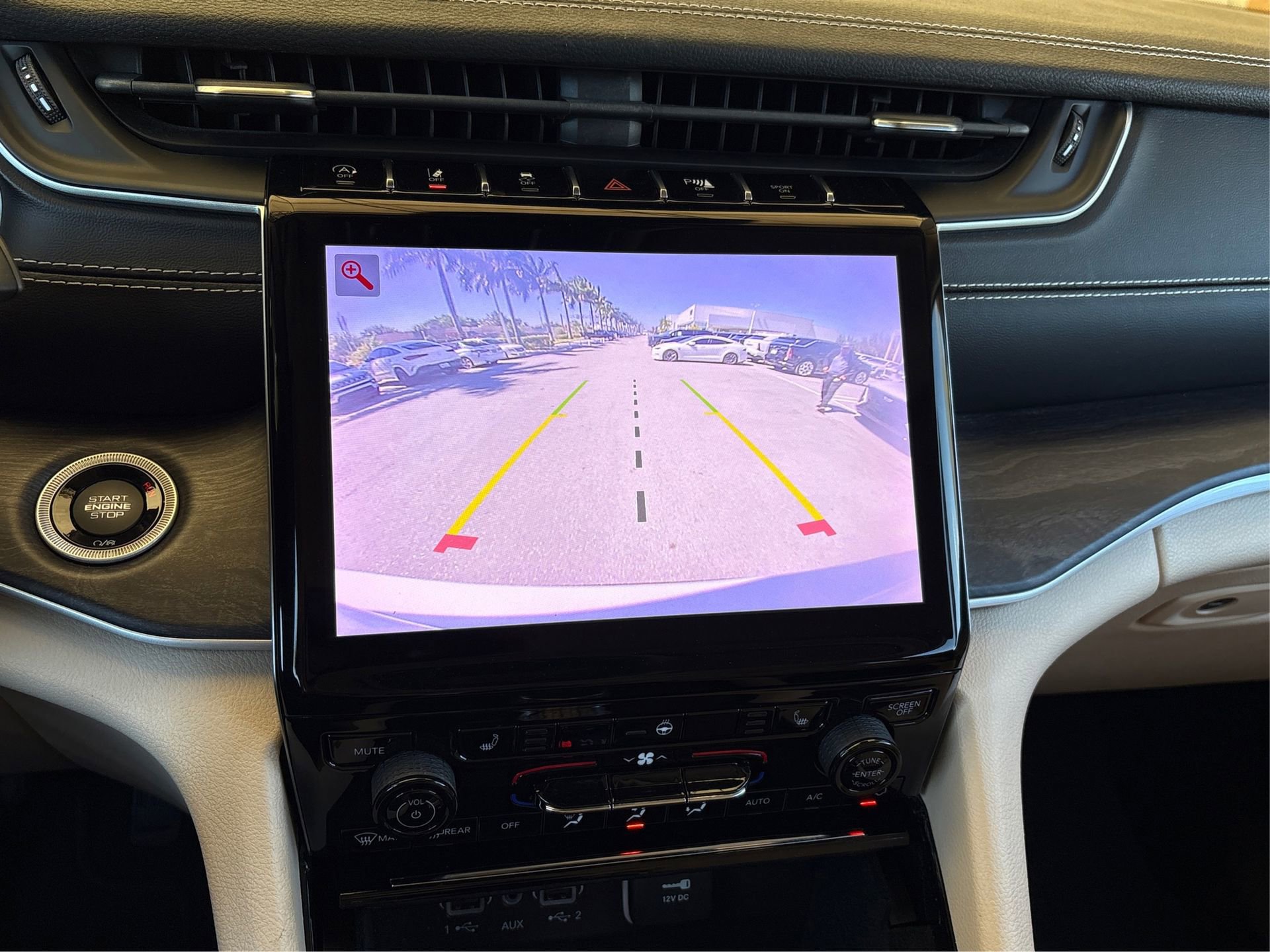 Used 2022 Jeep Grand Cherokee L Limited image 25