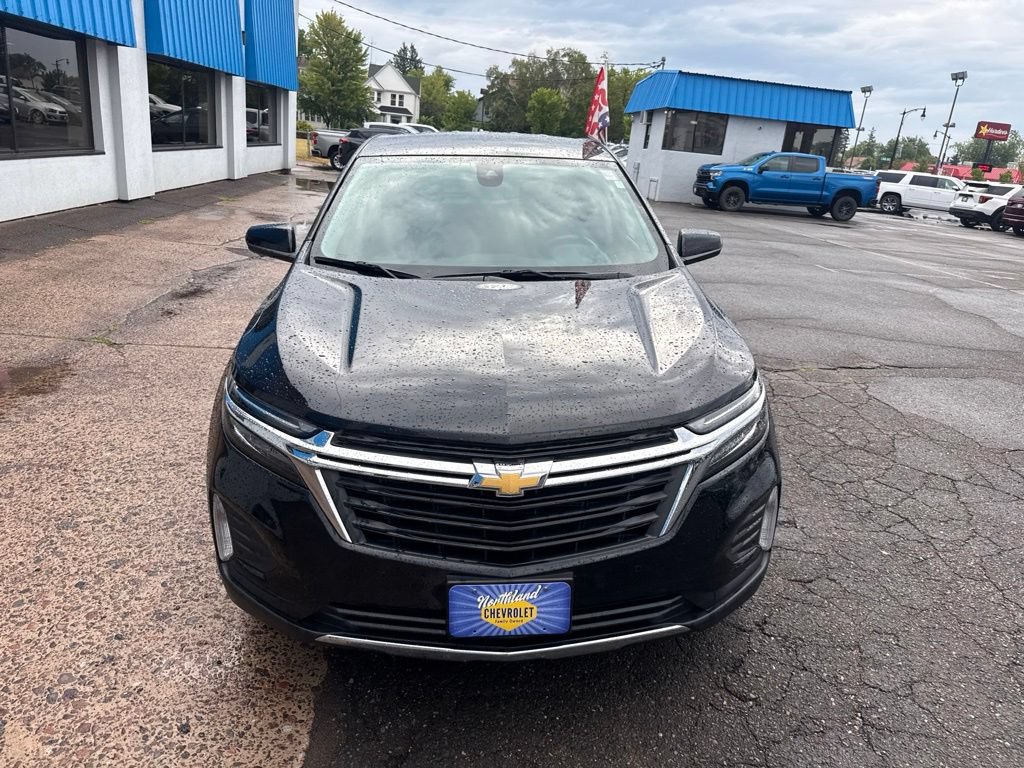 Used 2024 Chevrolet Equinox LT AWD/4WD image 4