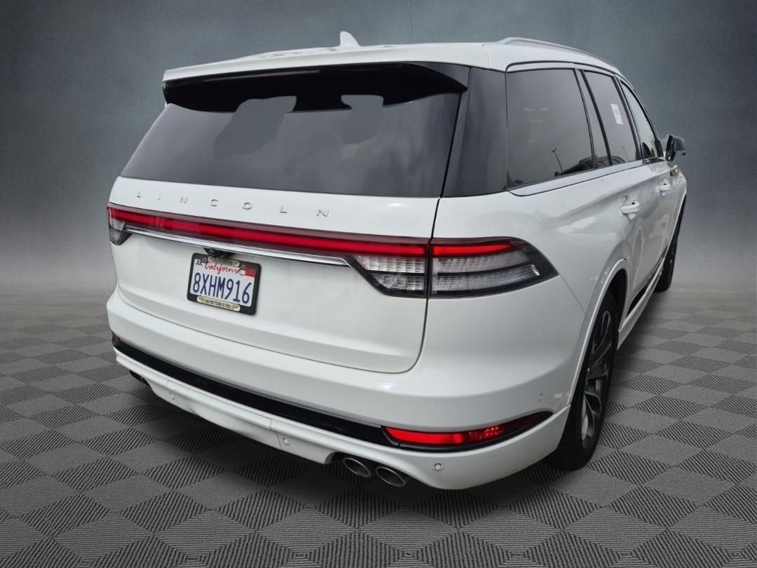 Used 2021 Lincoln Aviator Grand Touring w/ Equipment Group 301A AWD/4WD image 4