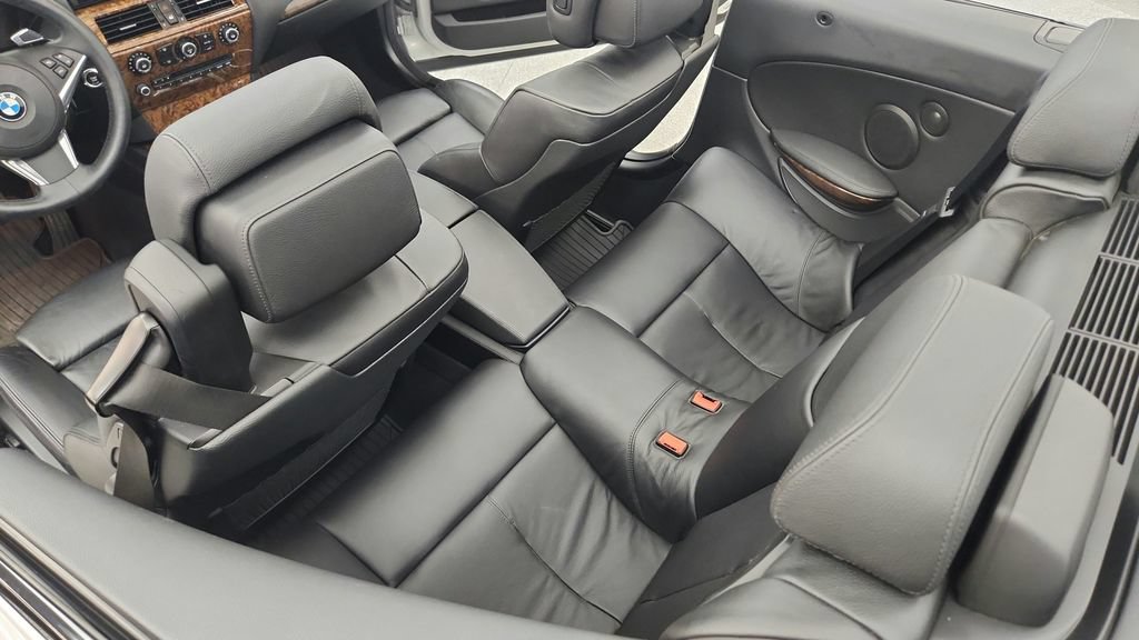 Used 2010 BMW 650i Convertible RWD image 26