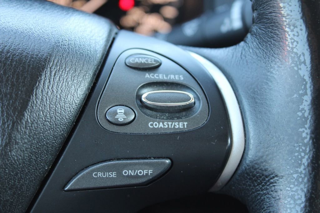 Used 2018 Nissan Pathfinder SL w/ Cargo Package image 33