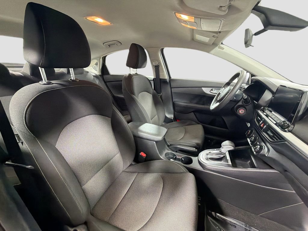 Used 2023 Kia Forte LX FWD image 27
