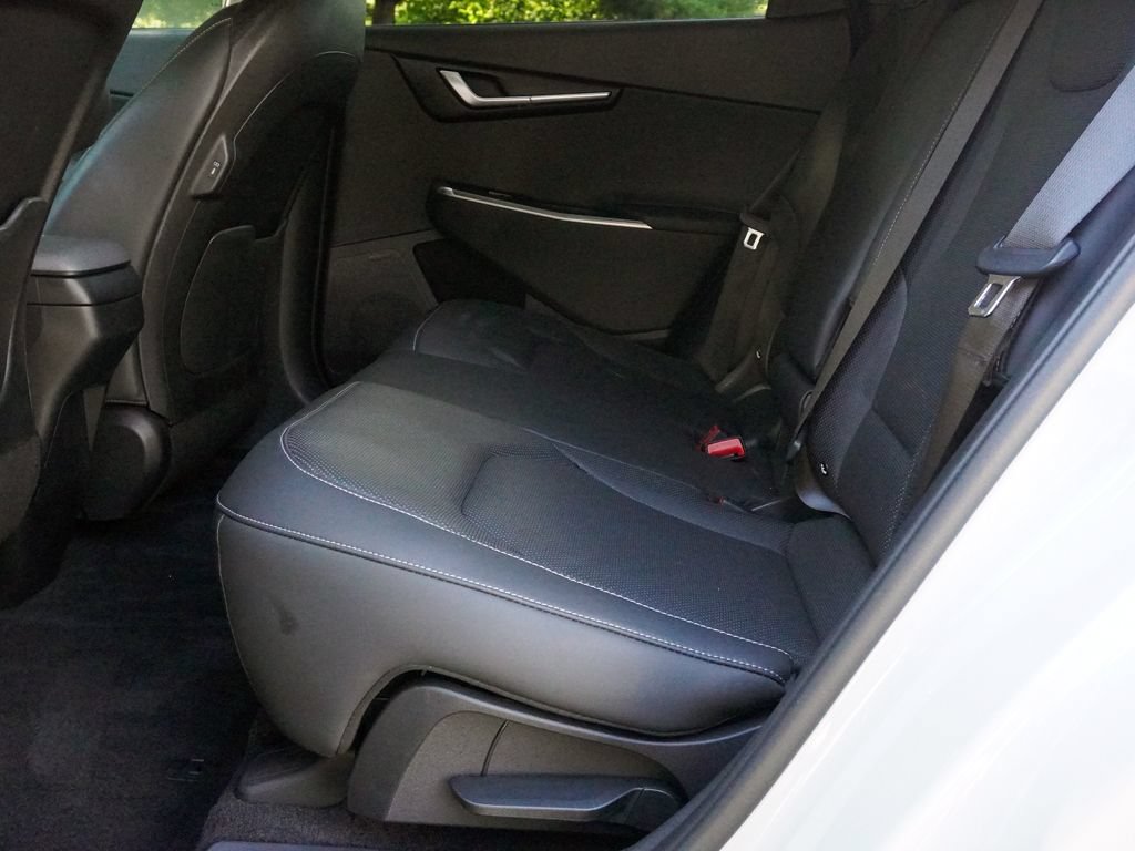 Used 2022 Kia EV6 Wind RWD image 30
