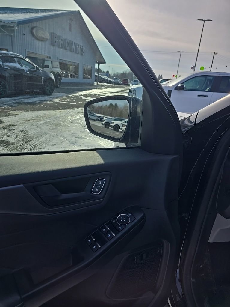 Used 2023 Ford Escape Active image 14