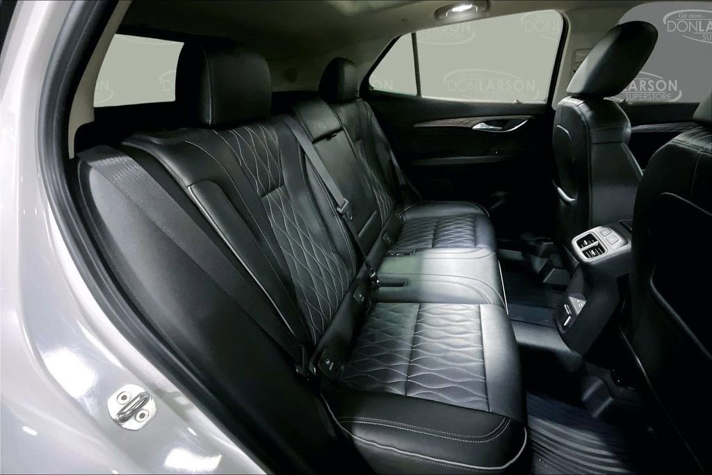 Used 2022 Buick Envision Avenir w/ Premium Seat Package image 16