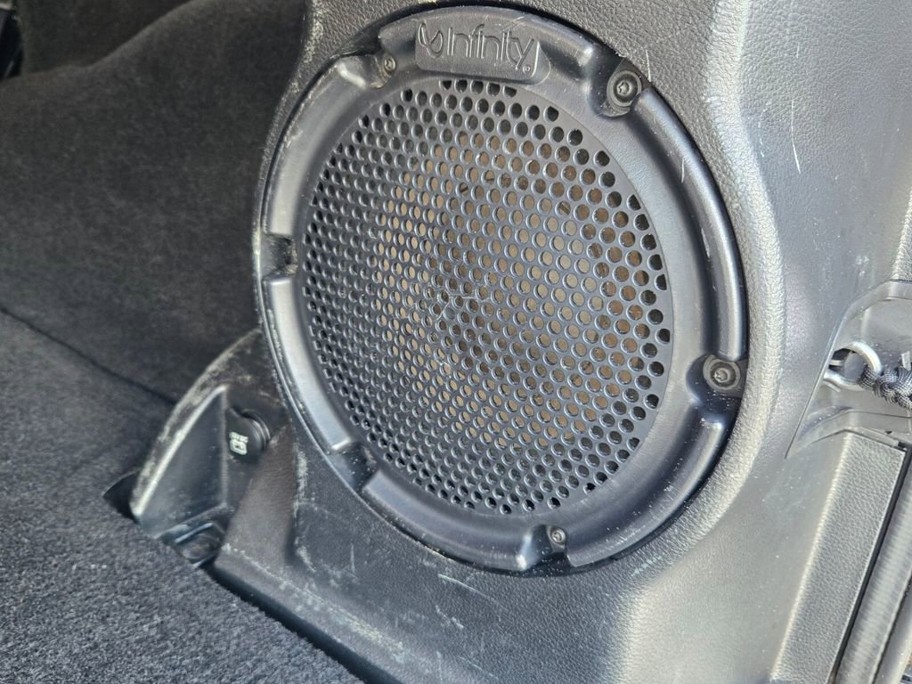 Used 2012 Jeep Wrangler Unlimited Rubicon image 20