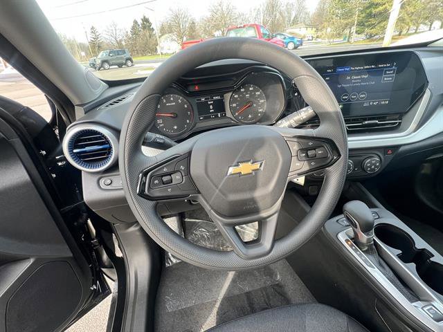 New 2026 Chevrolet Trax LS w/ LS Convenience Package image 12