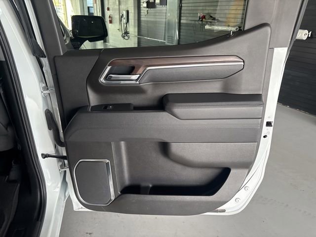 Used 2025 GMC Sierra 1500 SLT image 30