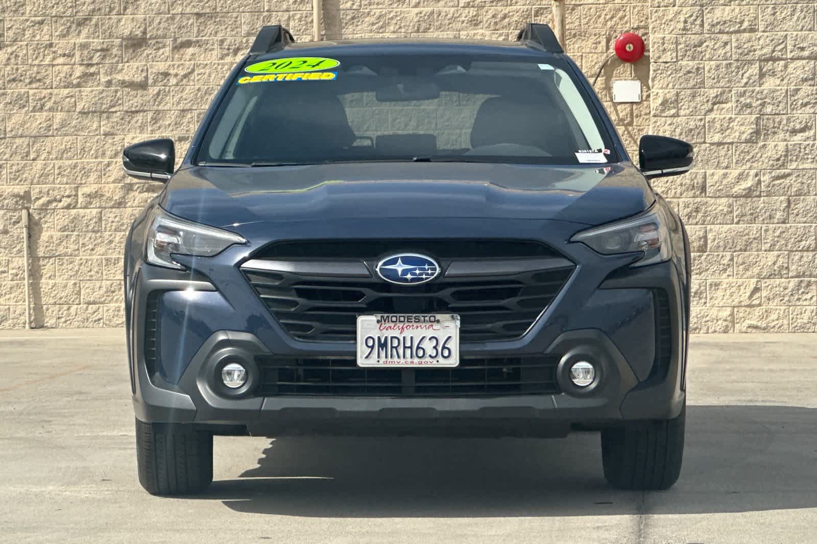 Used 2024 Subaru Outback Premium AWD/4WD image 8