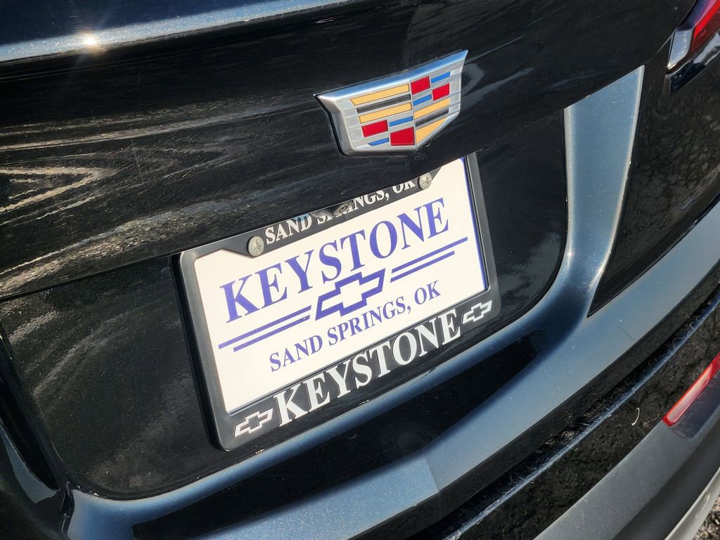 Used 2023 Cadillac XT4 Premium Luxury image 11