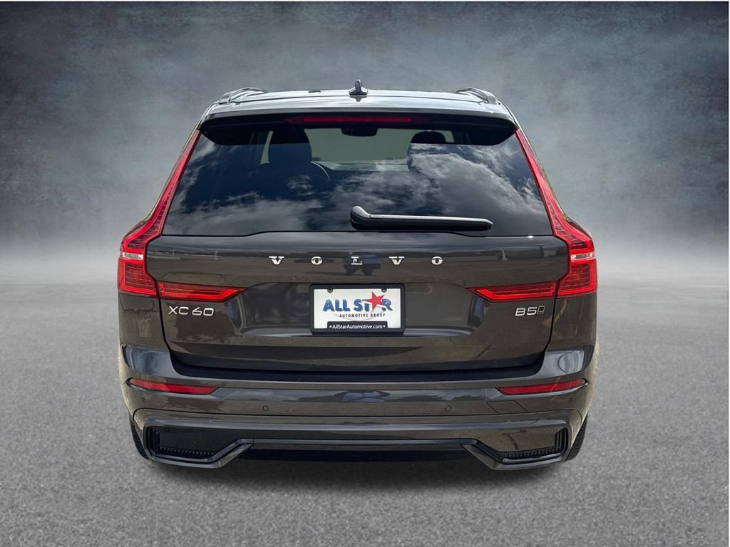 Certified 2025 Volvo XC60 B5 Plus AWD/4WD image 8