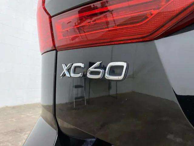 Used 2022 Volvo XC60 B5 Momentum w/ Climate Package AWD/4WD image 94