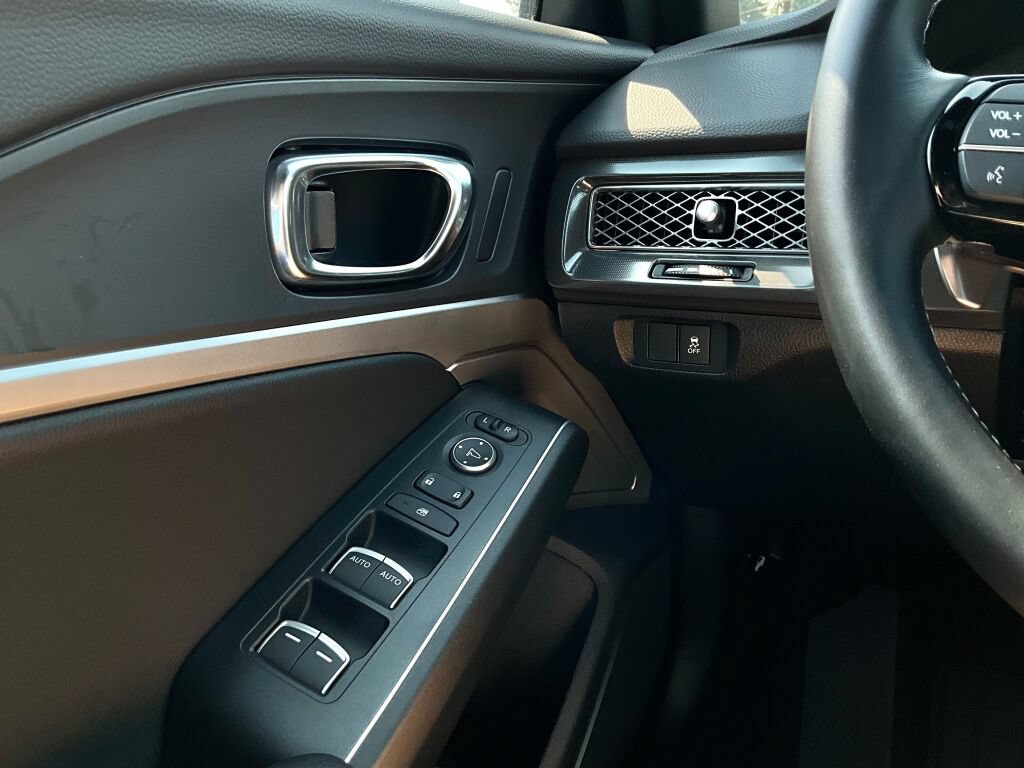 Certified 2025 Acura Integra A-Spec FWD image 24
