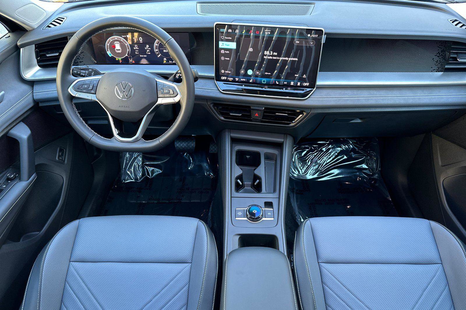 New 2026 Volkswagen Tiguan SE image 12