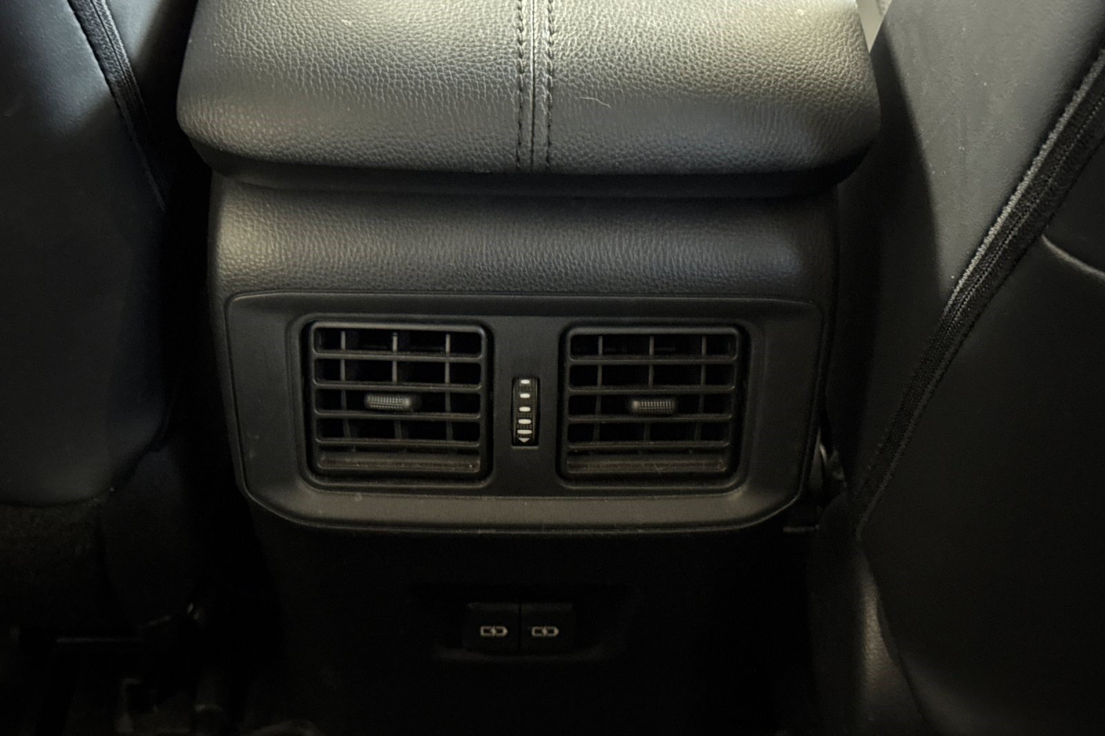 Used 2023 Toyota RAV4 Limited AWD/4WD image 16