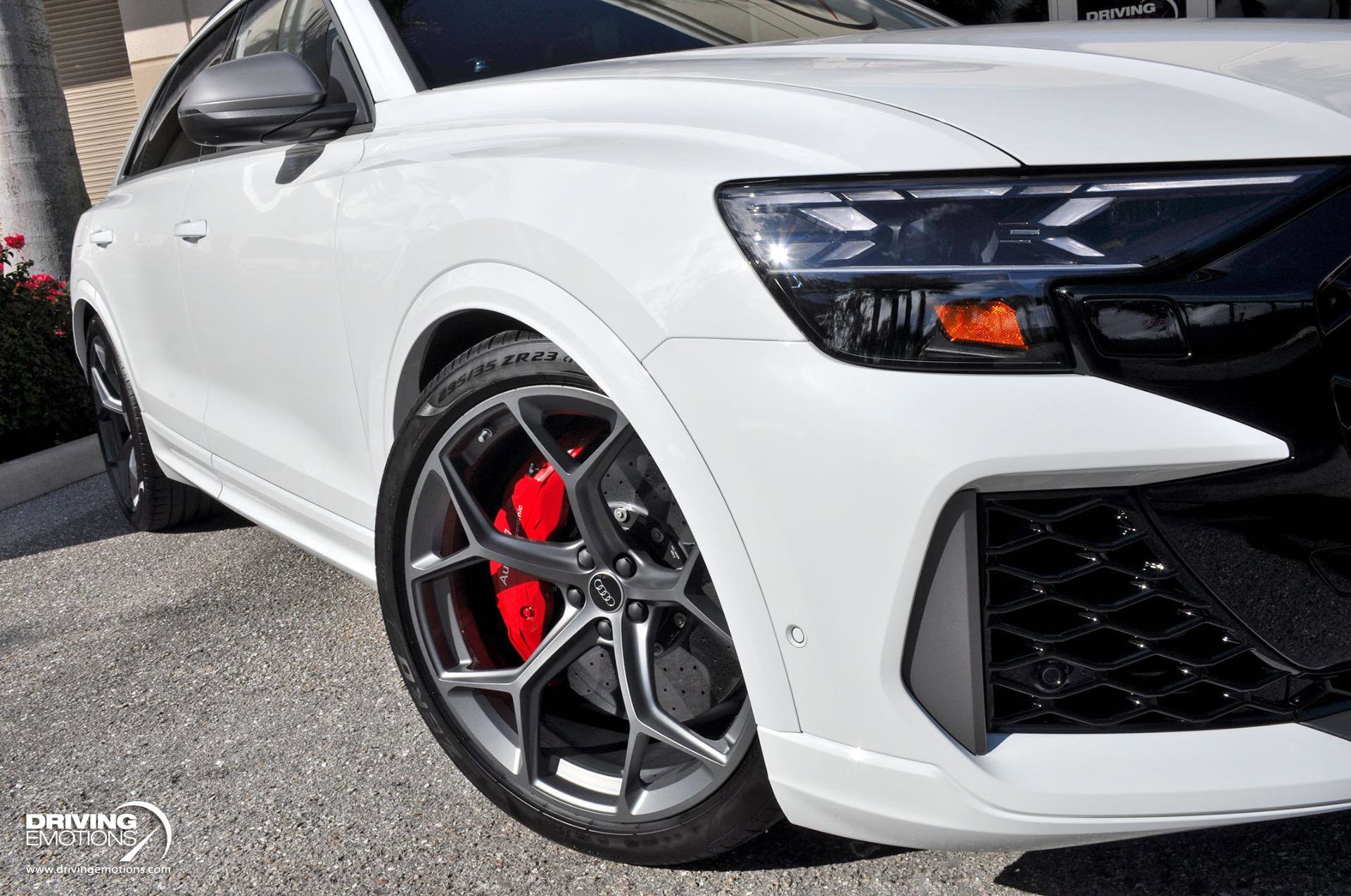 Used 2025 Audi RS Q8 performance image 8