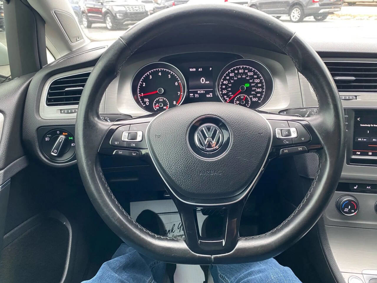 Used 2016 Volkswagen Golf S image 6