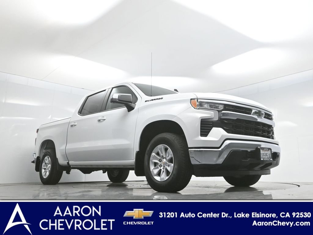 Used 2025 Chevrolet Silverado 1500 LT w/ LPO, Dark Essentials Package RWD image 2