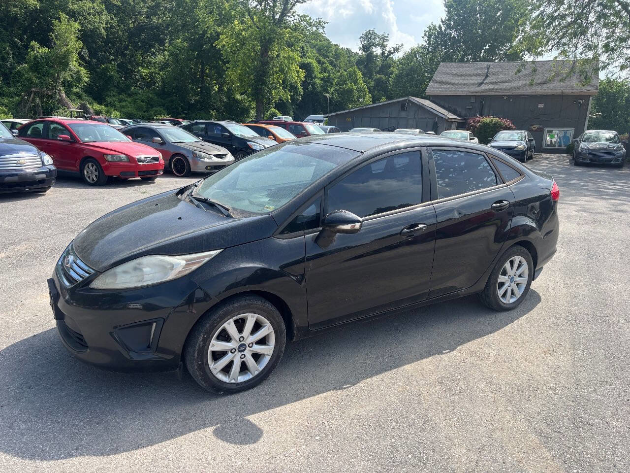 Used 2013 Ford Fiesta SE image 1