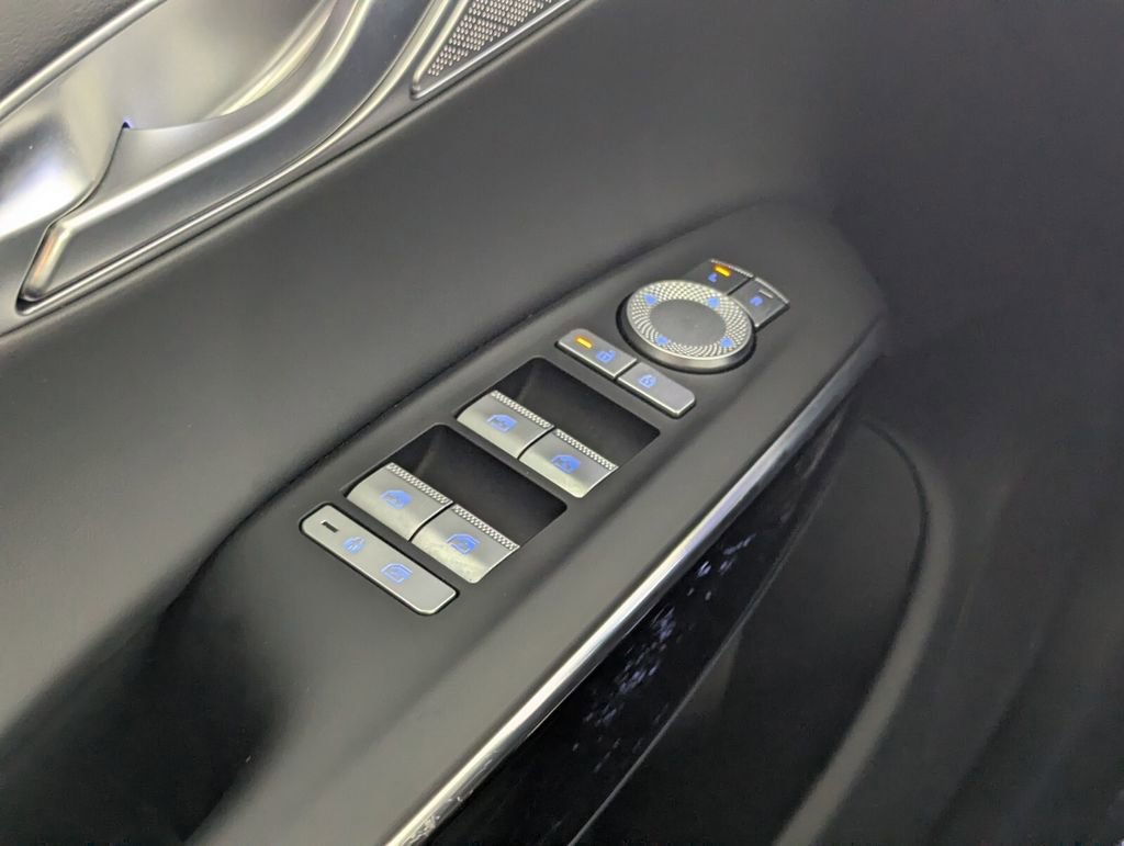 Used 2026 Genesis GV70 2.5T image 15