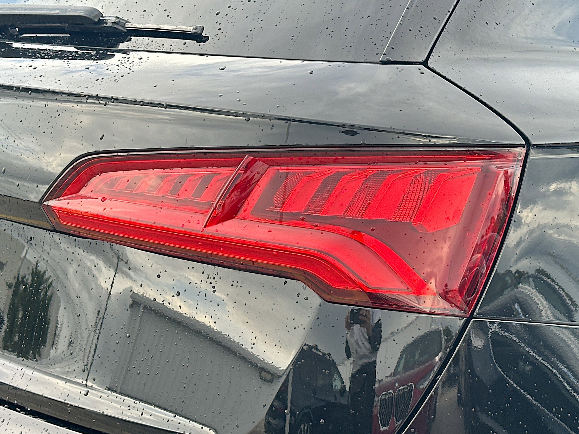 Used 2020 Audi SQ5 Premium Plus image 30