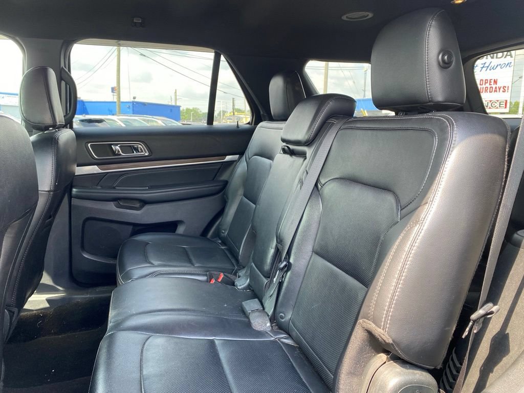 Used 2019 Ford Explorer Limited w/ Class III Trailer Tow Package AWD/4WD image 17