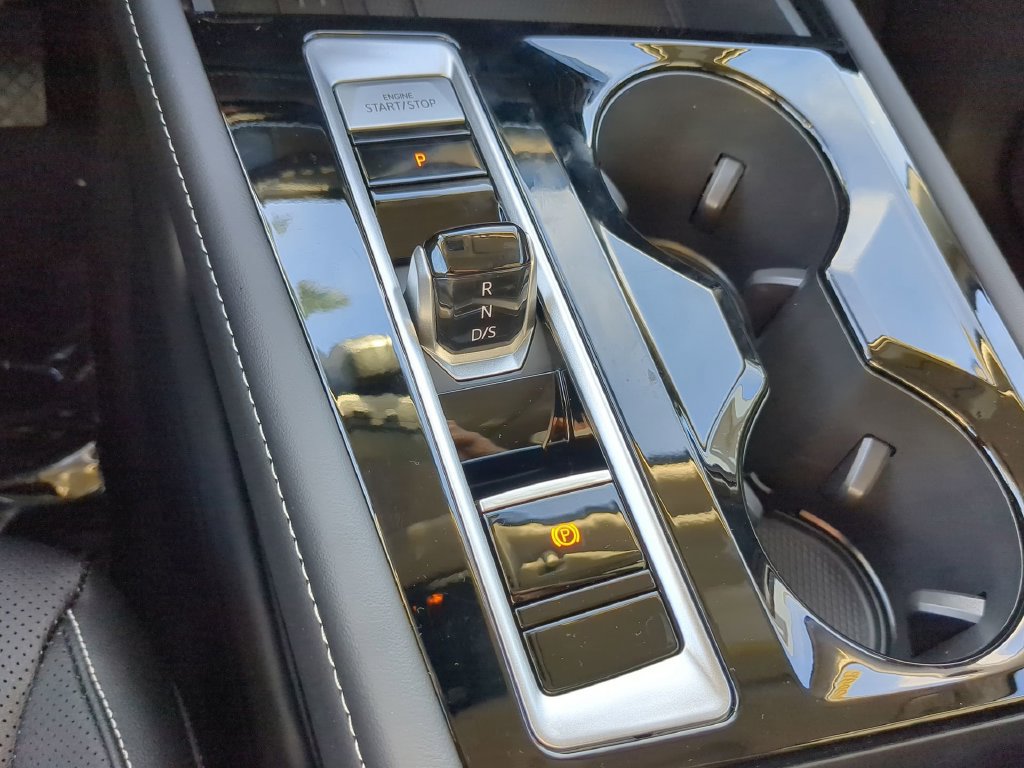 New 2026 Volkswagen Atlas SE FWD image 27